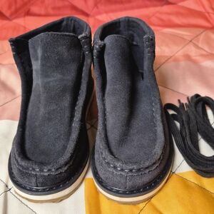 Gap Navy Suede Moccasin Shoes Kids Size 9